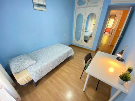 Calle del Cabo Machichaco, Madrid, Community of Madrid 28053 - Photo 5