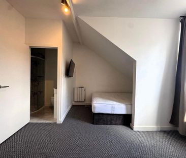 Studio to rent - Photo 2