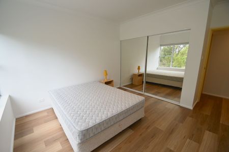 BAYSIDE LIVING - Photo 2