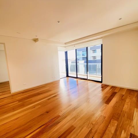 2 bed 2 bath - Photo 1