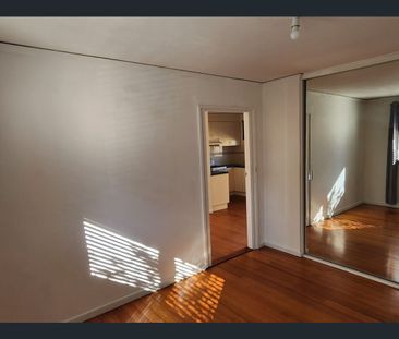 Ideally Located - 1 Bedroom Unit!! - Photo 5
