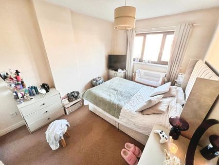 3 bedroom terraced house to rent - Photo 4