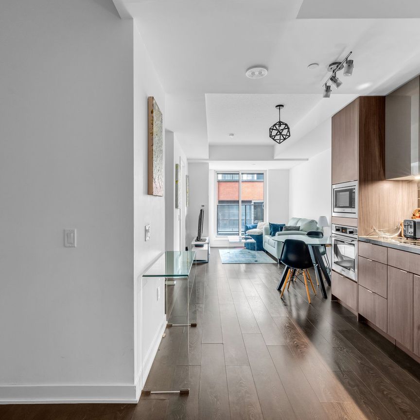 For Lease - 115 Blue Jays Way Unit# 915, Toronto, Ontario - Photo 1