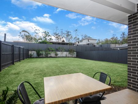 Spacious Family Living in the Heart of Ripley - Photo 3