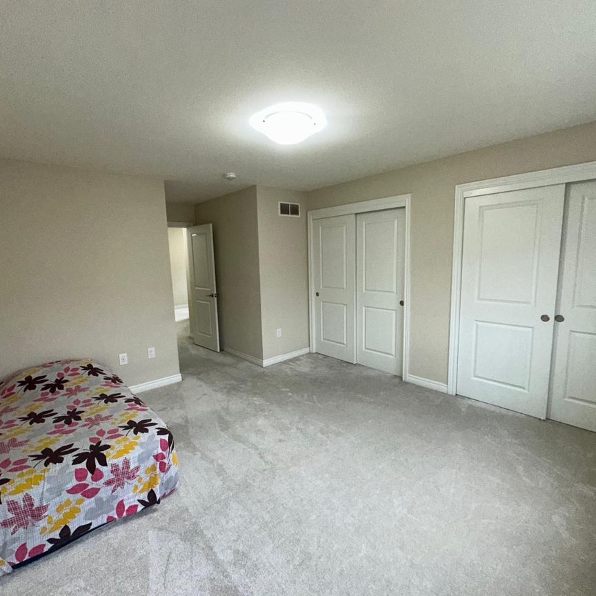 For Lease - 19 HAWTHORN Avenue, Thorold, Ontario - Photo 1