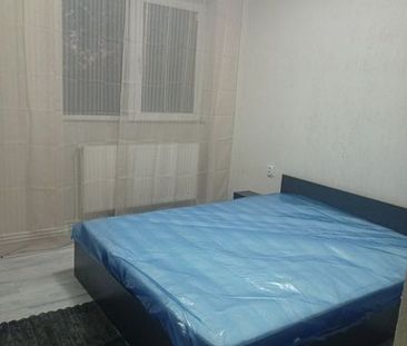 Închiriez apartament - Fotografie 1