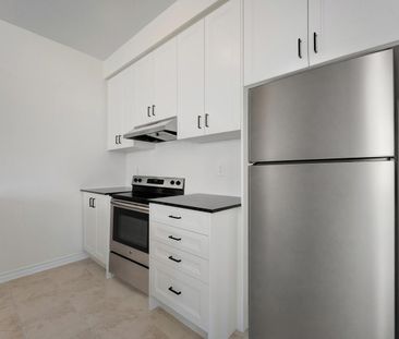 For Lease - 36 Thornbird Crescent Unit# Main, Brampton, Ontario - Photo 1