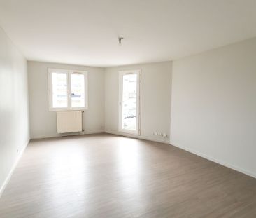 T3 de 71 m² – Lumineux avec balcon proche du tram de Joué - Photo 2