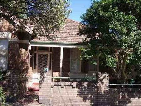 SMALL PETS ALLOWED! - Beautifully Quaint & Peaceful Home - Photo 3