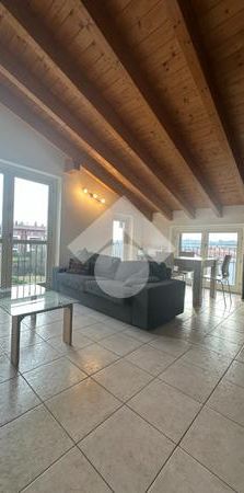 Trilocale in affitto - Photo 1