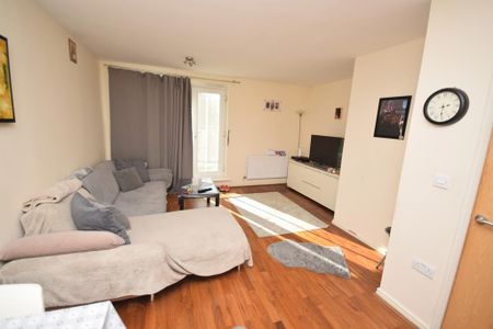 1 bedroom flat to rent - Photo 4