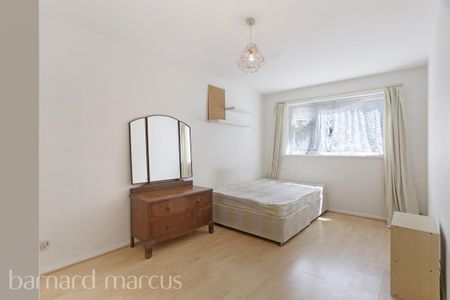 Lovelace Gardens - Photo 2