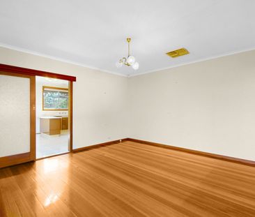 33 Bruce Street, Coburg VIC 3058 - Photo 2