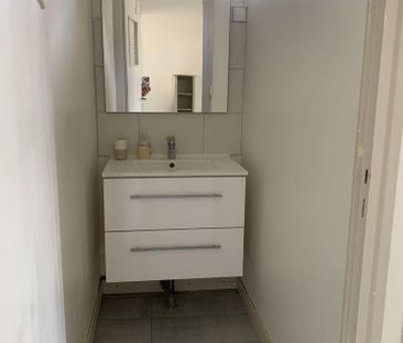 Location Appartement 2 pièces 41m² LIVRON SUR DROME 26250 - Photo 4