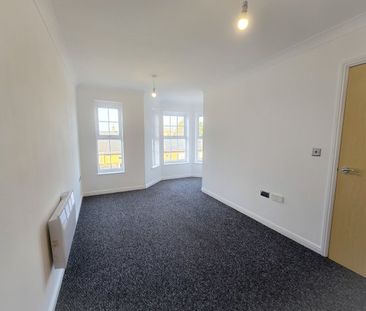 Rocheforte House, Rochford - Photo 4