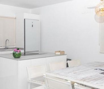 Luxury Townhouse for rent in Estepona, Spain - Photo 6