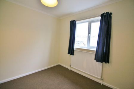 3 bedroom apartment to rent - Photo 4