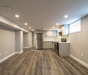 104 East 41st St, Hamilton - 3 Bedroom Lower Unit - Photo 1