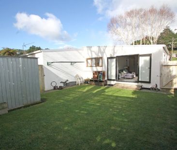 1/4 Kenmore Street,Westown - Photo 3