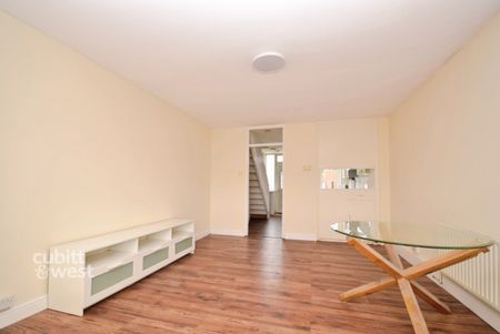 2 bedroom terraced house to rent - Photo 2