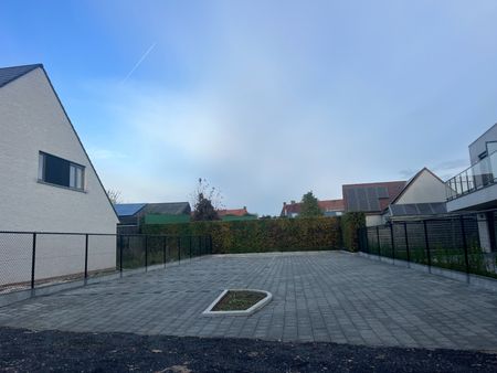 Prachtige nieuwbouw stapelwoning nabij het centrum van Waregem! - Photo 2