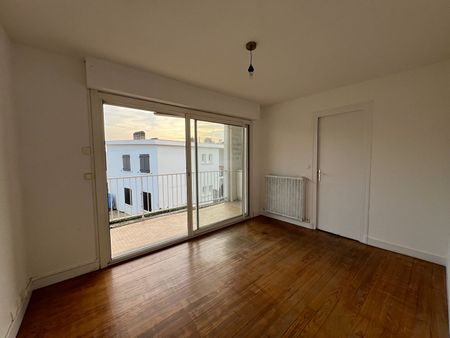 Location Appartement 3 pièces 58m² - Photo 2