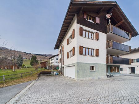 Newly renovated 2.5-room apartment with storage room and cellar, Degen - Photo 2