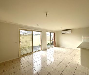 Charming 3 Bedroom Rental in Altona Meadows - Photo 1