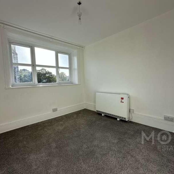 Cheriton Road, Folkestone, CT20 - Photo 1
