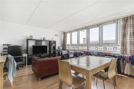 Strasburg Road, London, SW11 5JG - Photo 4
