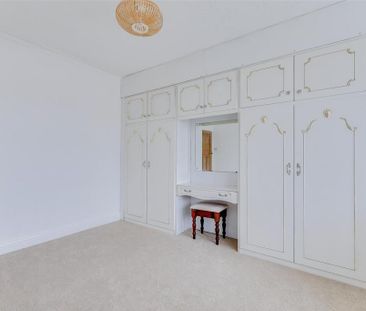 3 bedroom detached bungalow to rent - Photo 1