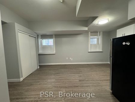 For Lease - 205 Gerrard Street Unit# 1, Toronto, Ontario - Photo 2