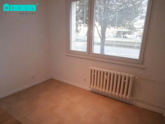 Pronájem nově zrekonstruovaného bytu o dispozici 1+1 na ulici Kosmonautů v Olomouci. - Фото 1