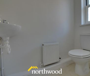 3 bedroom semi-detached house to rent - Photo 5