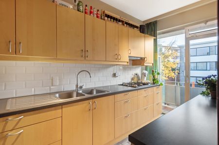 Instapklaar 2-slaapkamerappartement met zonnig terras - Photo 2