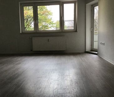 Charmante 3-Zimmer-Wohnung mit Balkon! - Photo 1