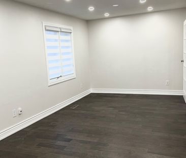 For Lease - 2380 Bridge Road, Oakville, Ontario - Photo 2