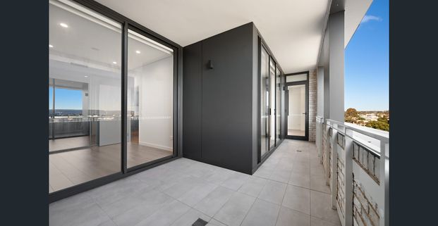 Luxury Apartment Living - Photo 1