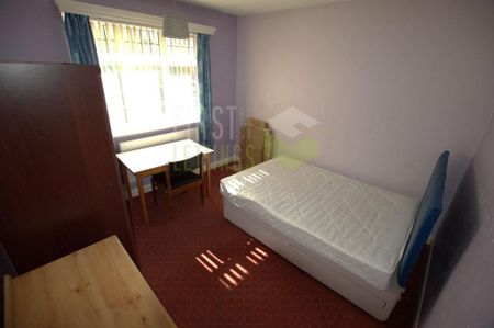 4 bedroom semi-detached house to rent - Photo 5