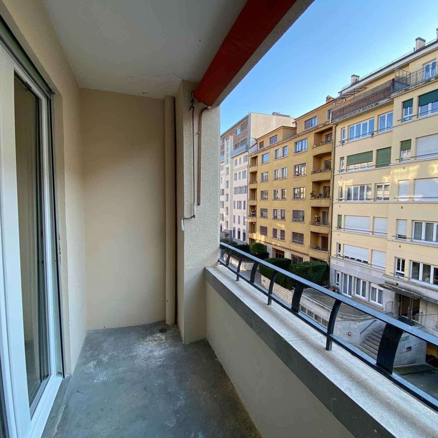 Logement 3 pièces avec balcons à Champel - Photo 1