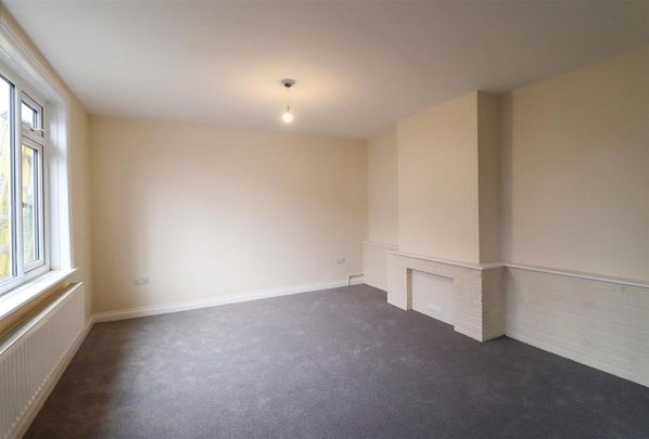 3 bedroom detached bungalow to rent - Photo 1