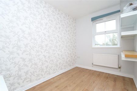 4 bedroom terraced house to rent - Photo 5