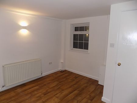 Tavern Cottages - Photo 2