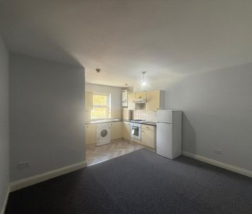 3 Bed Flat, Howard Road, SE25 - Photo 5