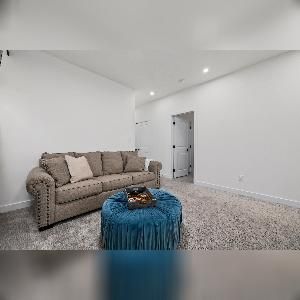 4 Bed 3 Bath Dbl Garage Home Beaumont - Photo 1