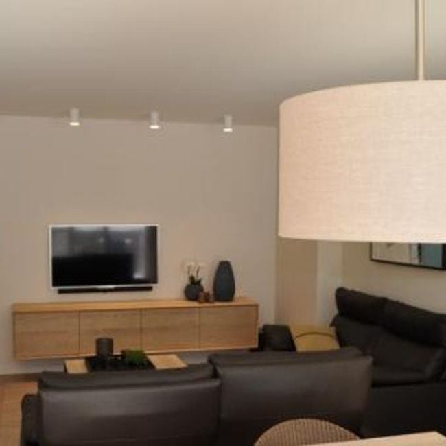 Appartement te huur in Bilzen voor € 1.000 met 2 slaapkamers - Photo 1