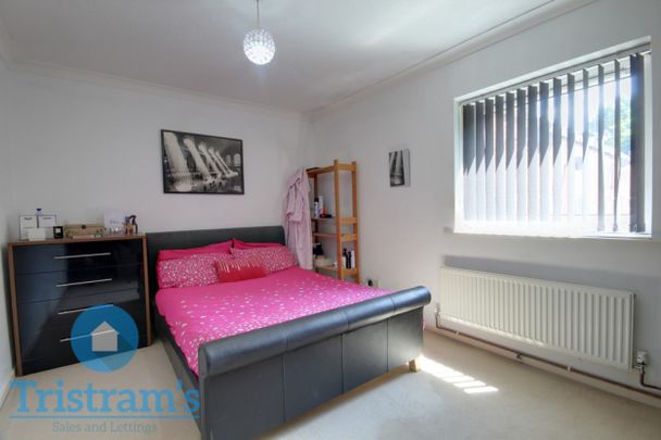 2 bed Apartment for Rent - Photo 1