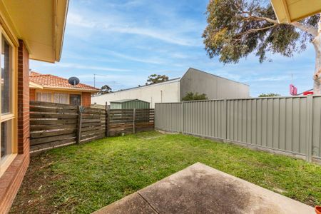 Spacious Two-Bedroom Unit in a Prime Sunbury Location - Photo 3