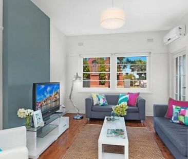 Stylish two bedroom apartment - Photo 1