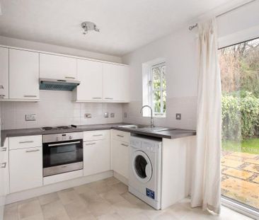 2 bedroom terraced house to rent - Photo 2